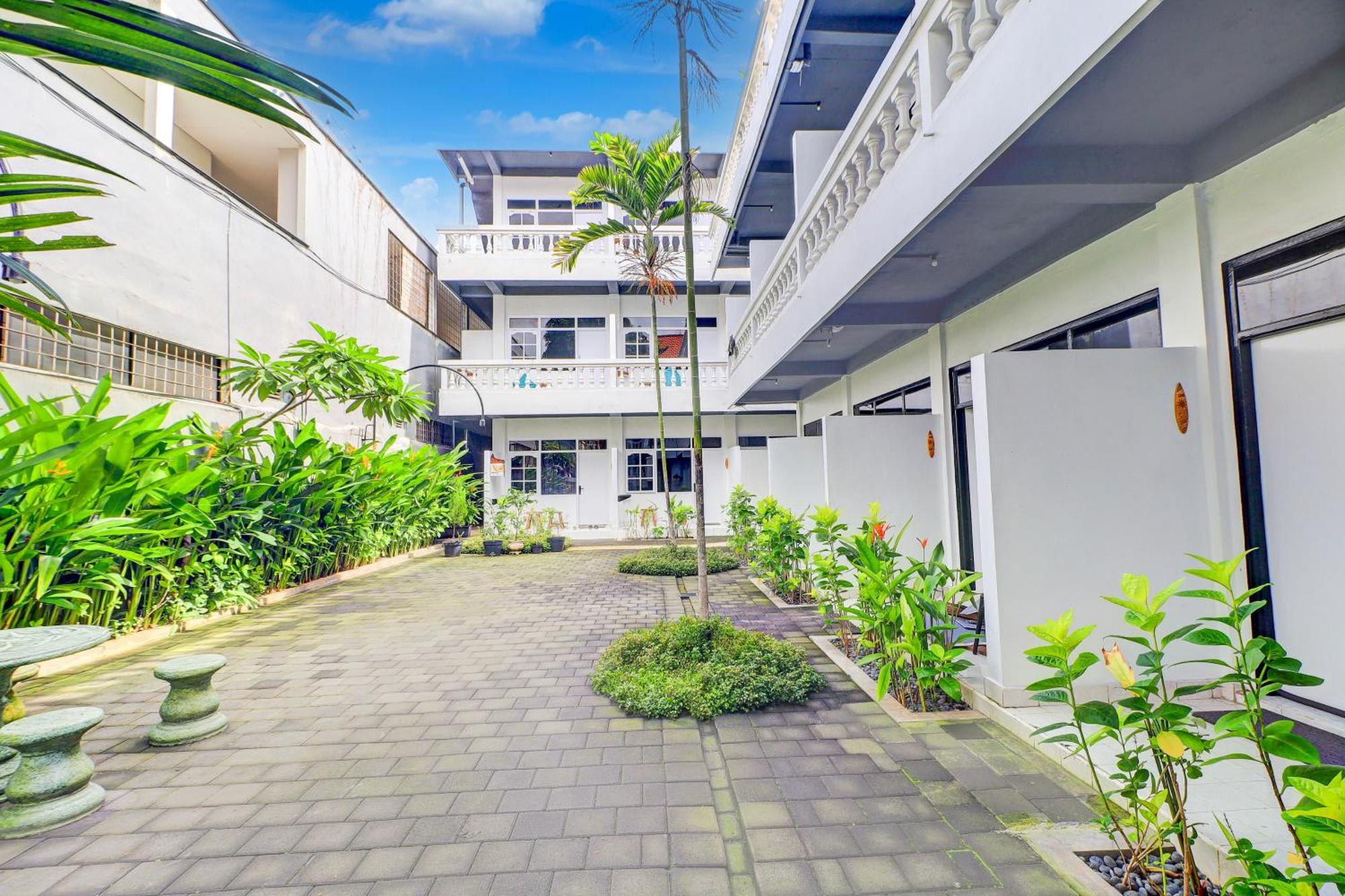 Collection O Legian Near Legian Beach Exterior foto